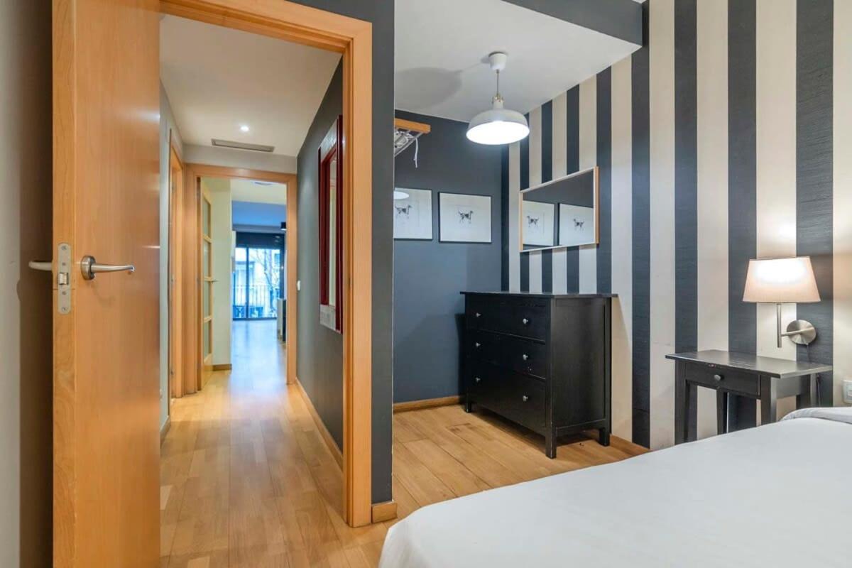 Apartament Modern And Bright In Eixample 1-2