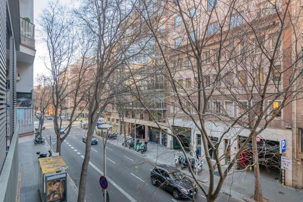 Modern And Bright In Eixample 1-2 Apartament