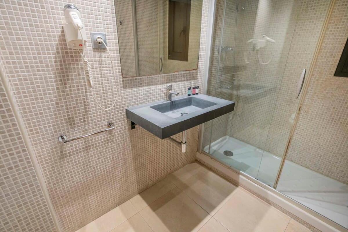 Modern And Bright In Eixample 1-2 Apartament Barcelona
